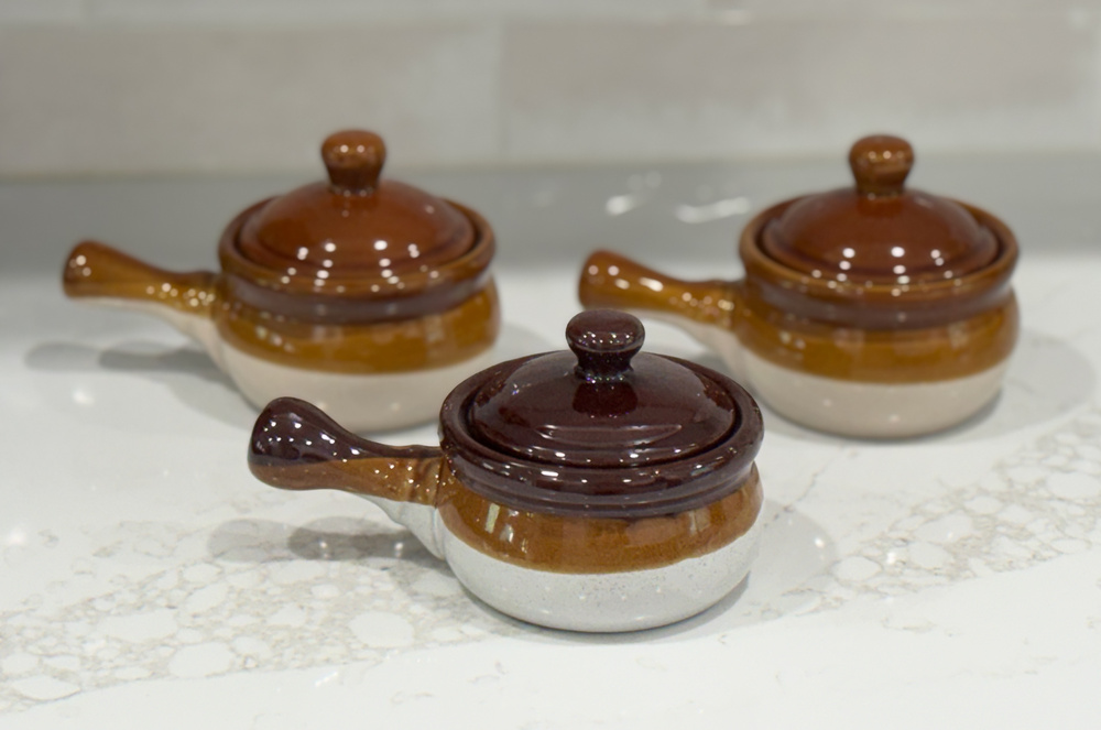 Vintage Style Stoneware Brown Drip French Onion Soup Crocks Bowls + Lids Set of